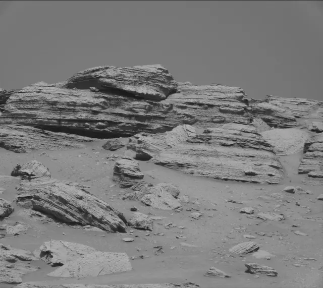 Sol 3865: Mast Camera (Mastcam)