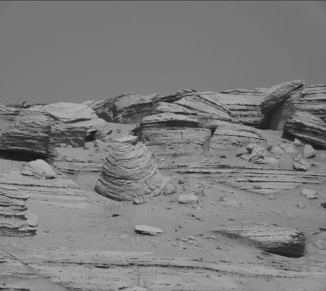 Sol 3865: Mast Camera (Mastcam)