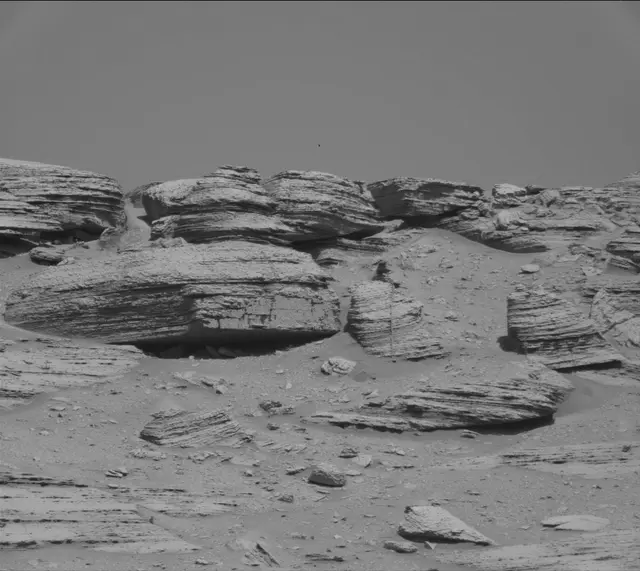 Sol 3865: Mast Camera (Mastcam)