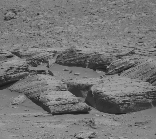 Sol 3865: Mast Camera (Mastcam)