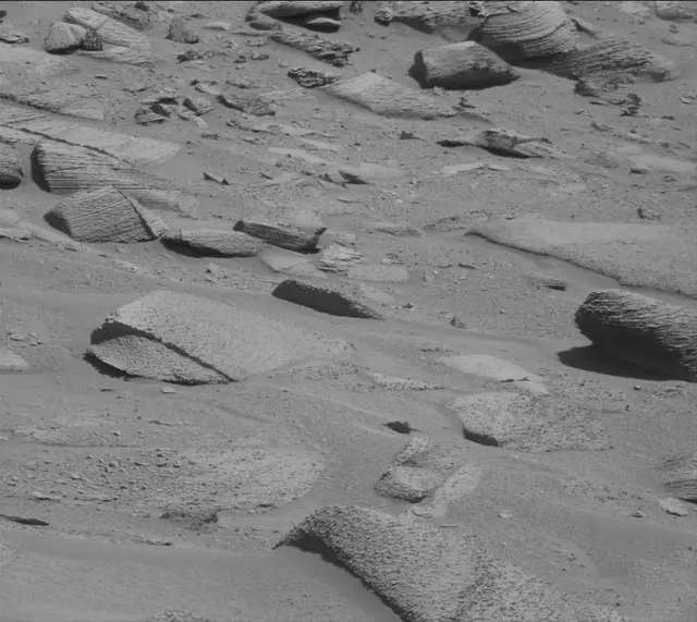 Sol 3865: Mast Camera (Mastcam)