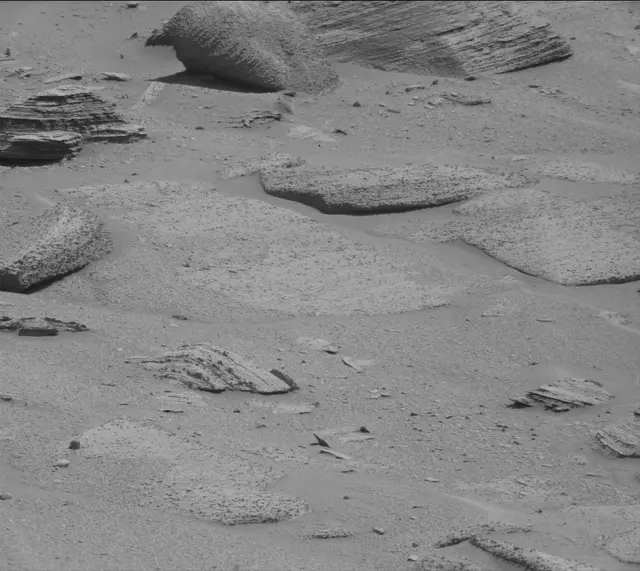 Sol 3865: Mast Camera (Mastcam)