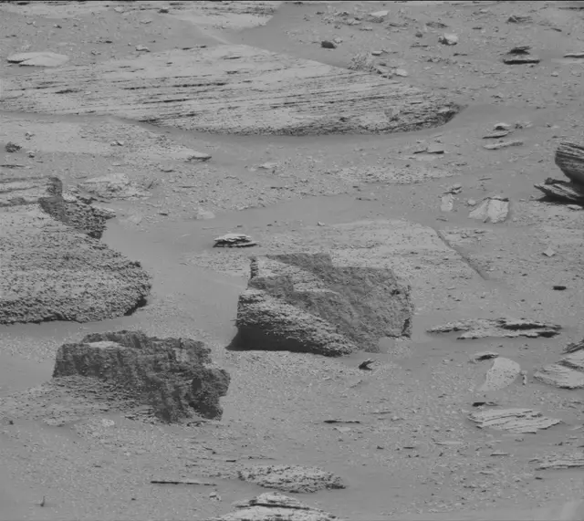 Sol 3865: Mast Camera (Mastcam)