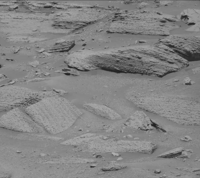 Sol 3865: Mast Camera (Mastcam)