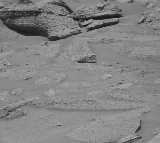 Sol 3865: Mast Camera (Mastcam)