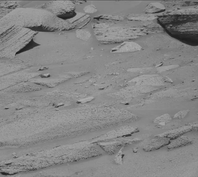 Sol 3865: Mast Camera (Mastcam)