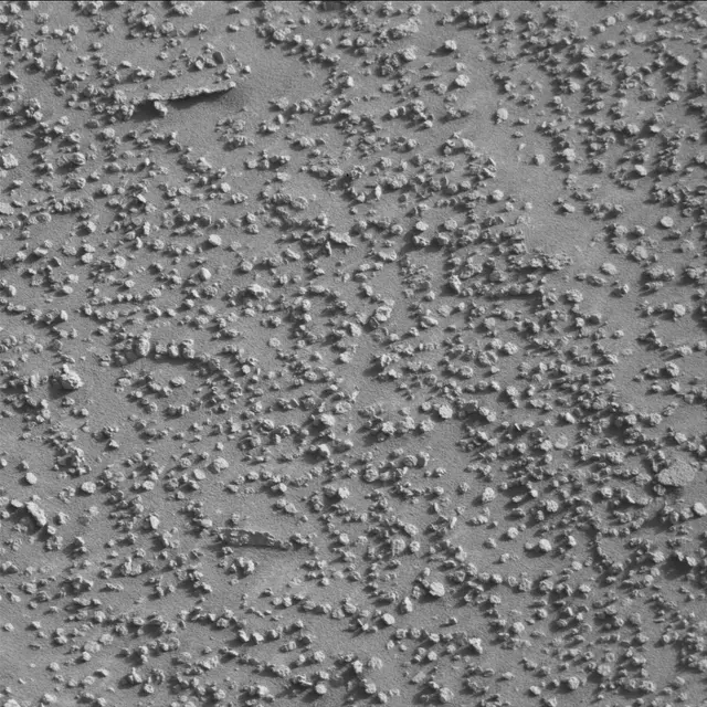 Sol 3865: Mast Camera (Mastcam)