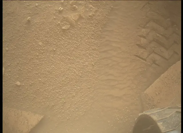 Sol 3865: Mars Descent Imager (MARDI)