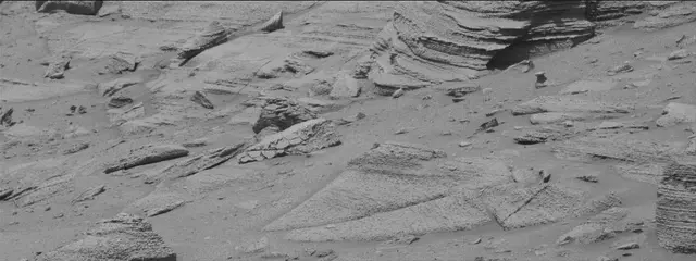 Sol 3866: Mast Camera (Mastcam)