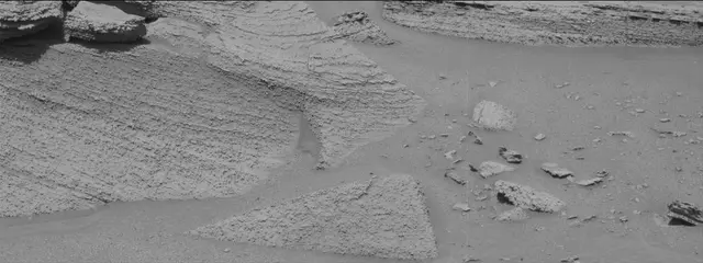Sol 3866: Mast Camera (Mastcam)