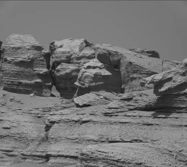 Sol 3866: Mast Camera (Mastcam)
