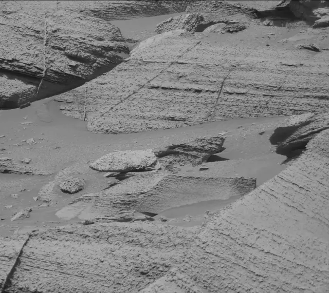 Sol 3866: Mast Camera (Mastcam)