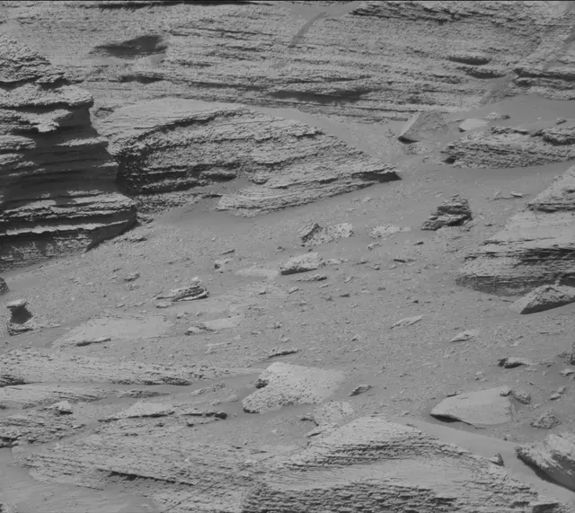 Sol 3866: Mast Camera (Mastcam)