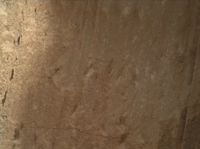 Sol 3866: Mars Hand Lens Imager (MAHLI)