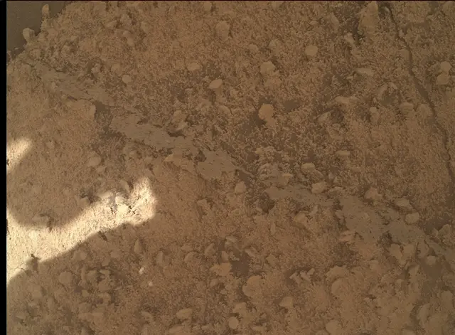 Sol 3866: Mars Hand Lens Imager (MAHLI)
