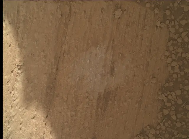 Sol 3866: Mars Hand Lens Imager (MAHLI)
