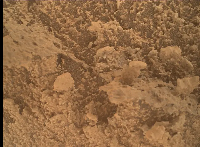 Sol 3866: Mars Hand Lens Imager (MAHLI)