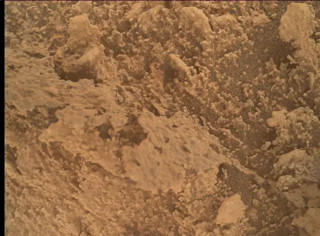 Sol 3866: Mars Hand Lens Imager (MAHLI)