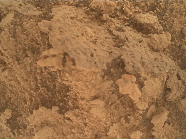 Sol 3866: Mars Hand Lens Imager (MAHLI)