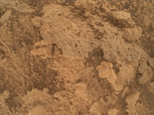 Sol 3866: Mars Hand Lens Imager (MAHLI)