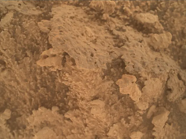 Sol 3866: Mars Hand Lens Imager (MAHLI)