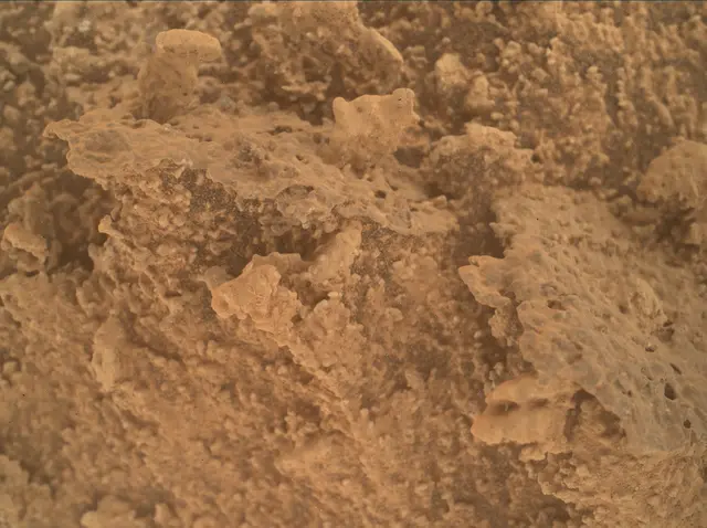 Sol 3866: Mars Hand Lens Imager (MAHLI)