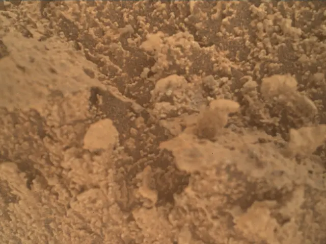 Sol 3866: Mars Hand Lens Imager (MAHLI)