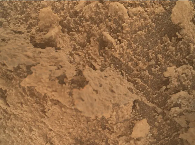 Sol 3866: Mars Hand Lens Imager (MAHLI)
