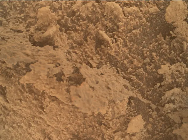 Sol 3866: Mars Hand Lens Imager (MAHLI)