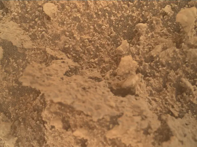 Sol 3866: Mars Hand Lens Imager (MAHLI)