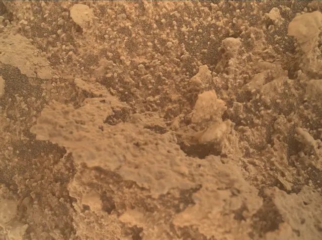 Sol 3866: Mars Hand Lens Imager (MAHLI)