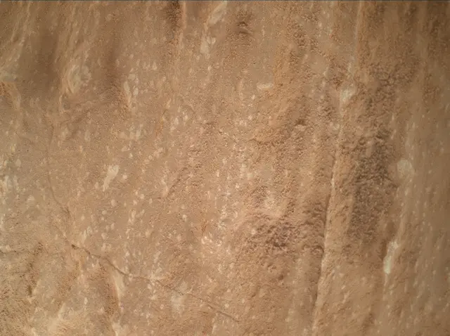 Sol 3866: Mars Hand Lens Imager (MAHLI)