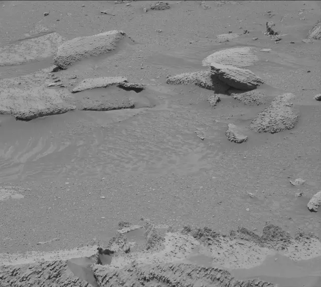 Sol 3867: Mast Camera (Mastcam)