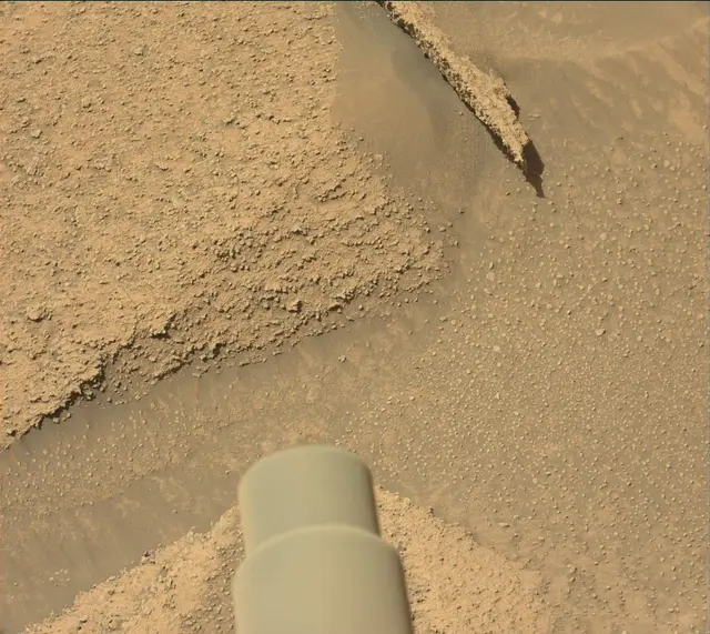Sol 3867: Mast Camera (Mastcam)