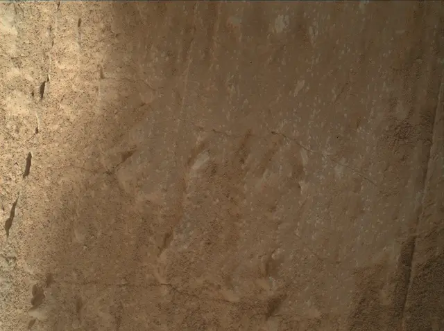 Sol 3867: Mars Hand Lens Imager (MAHLI)