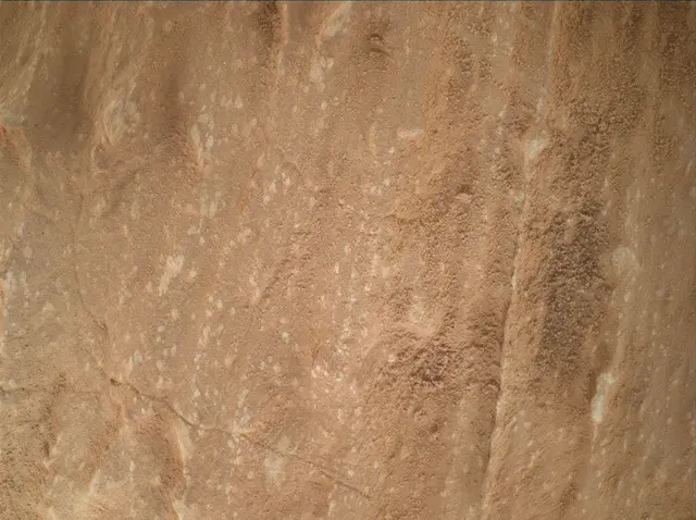 Sol 3867: Mars Hand Lens Imager (MAHLI)