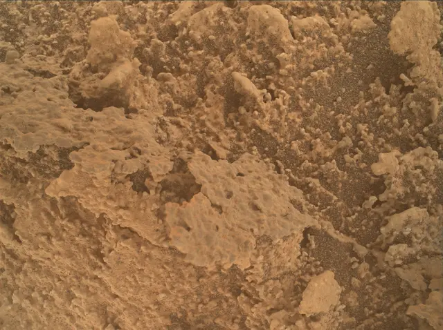 Sol 3867: Mars Hand Lens Imager (MAHLI)