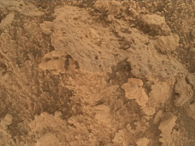 Sol 3867: Mars Hand Lens Imager (MAHLI)