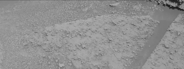 Sol 3868: Mast Camera (Mastcam)