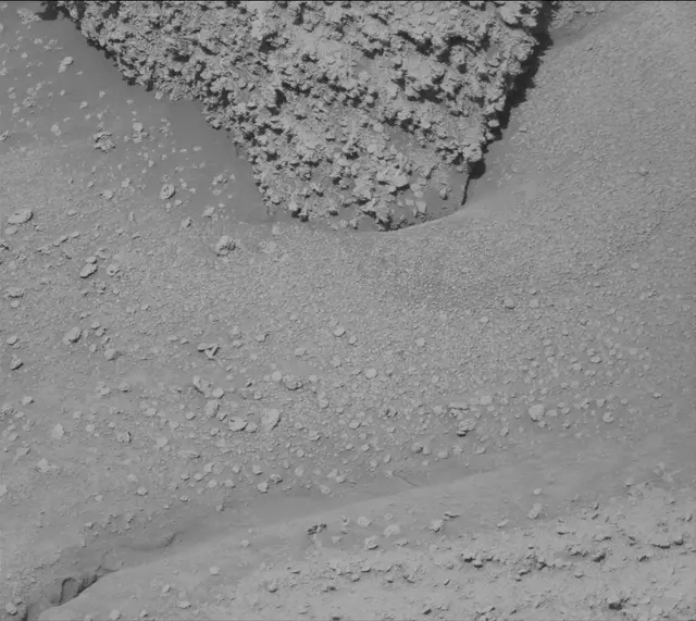 Sol 3868: Mast Camera (Mastcam)