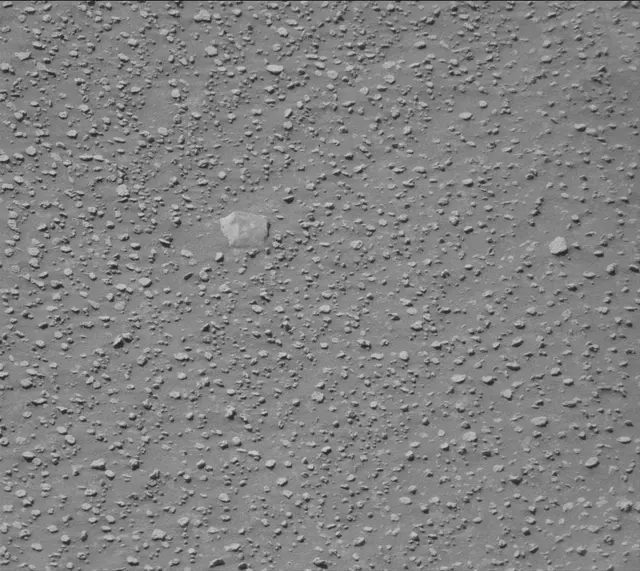 Sol 3868: Mast Camera (Mastcam)