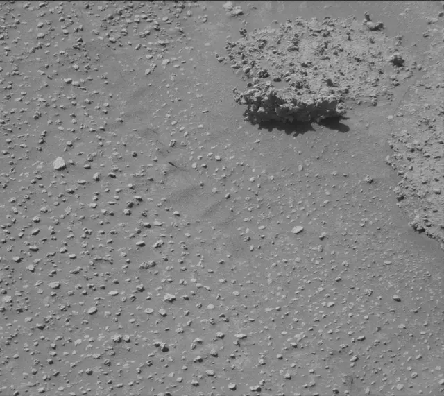 Sol 3868: Mast Camera (Mastcam)