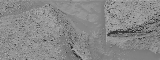 Sol 3869: Mast Camera (Mastcam)