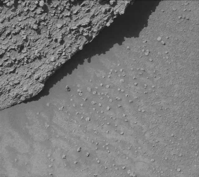 Sol 3869: Mast Camera (Mastcam)