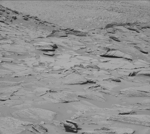 Sol 3870: Mast Camera (Mastcam)