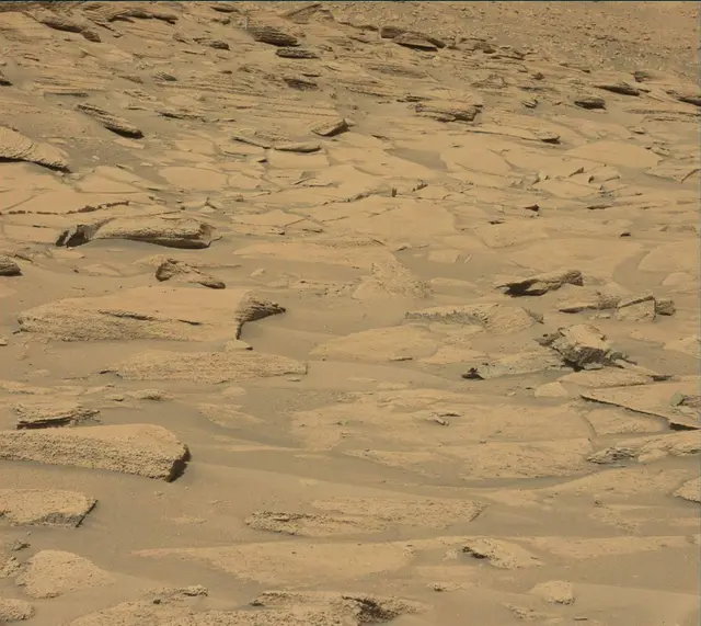 Sol 3870: Mast Camera (Mastcam)