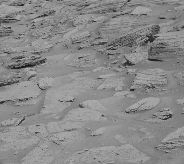Sol 3870: Mast Camera (Mastcam)