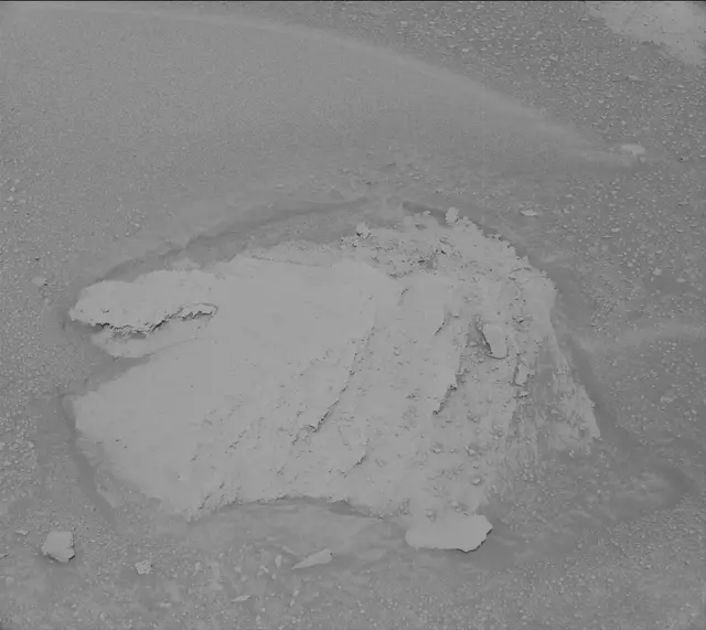 Sol 3870: Mast Camera (Mastcam)