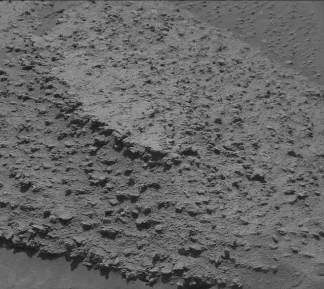 Sol 3870: Mast Camera (Mastcam)