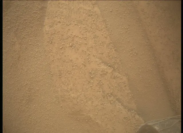 Sol 3870: Mars Descent Imager (MARDI)